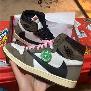 Jordan retro 1 high Travis Scott